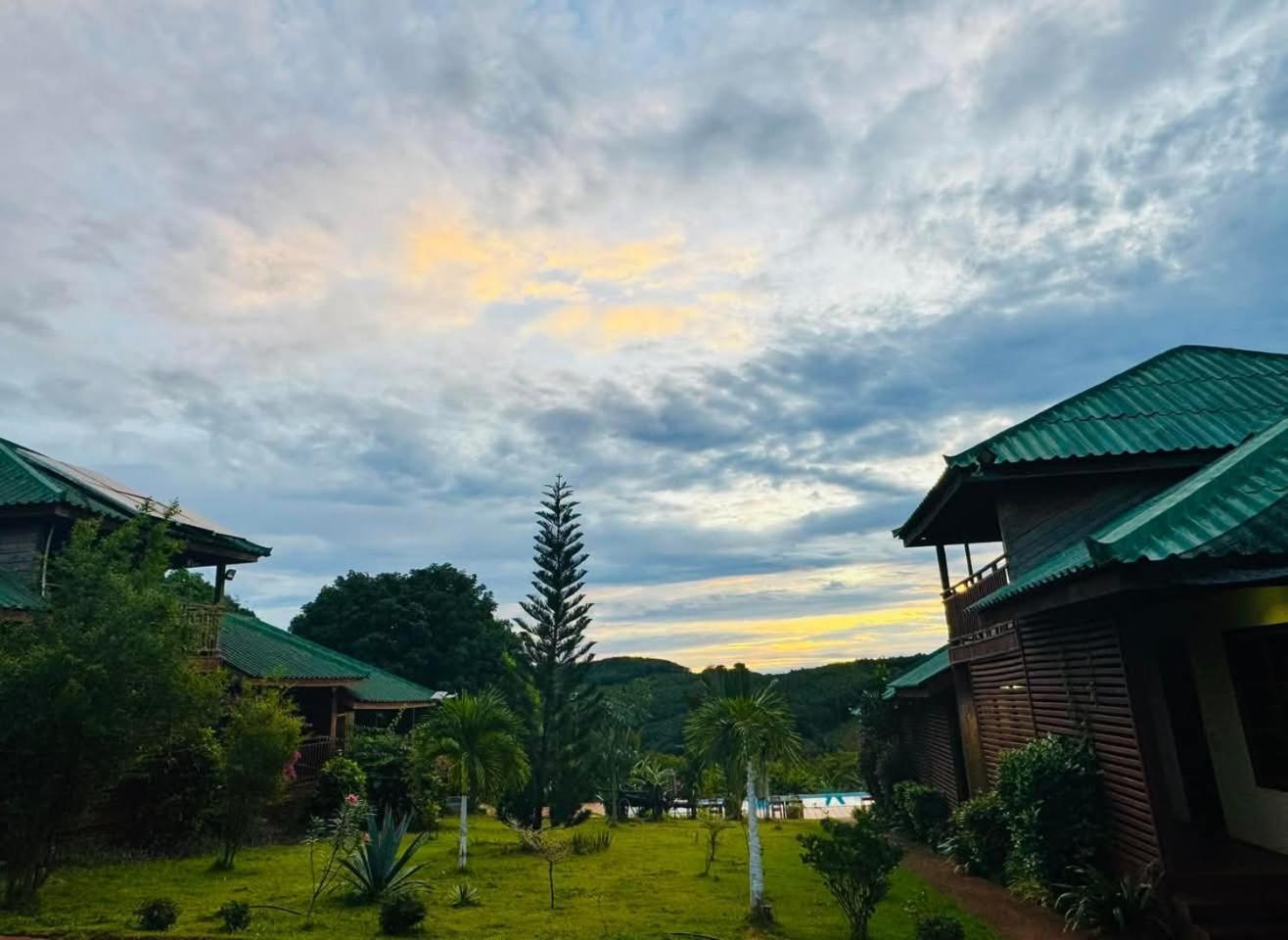 Ratanakiri Paradise Hotel & Restaurant بانلونغ المظهر الخارجي الصورة