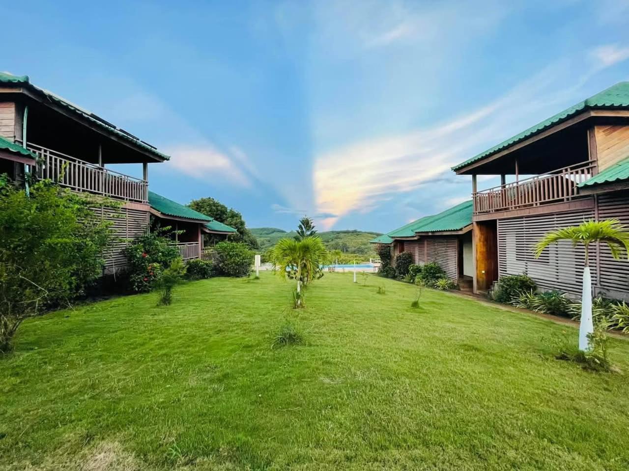 Ratanakiri Paradise Hotel & Restaurant بانلونغ المظهر الخارجي الصورة