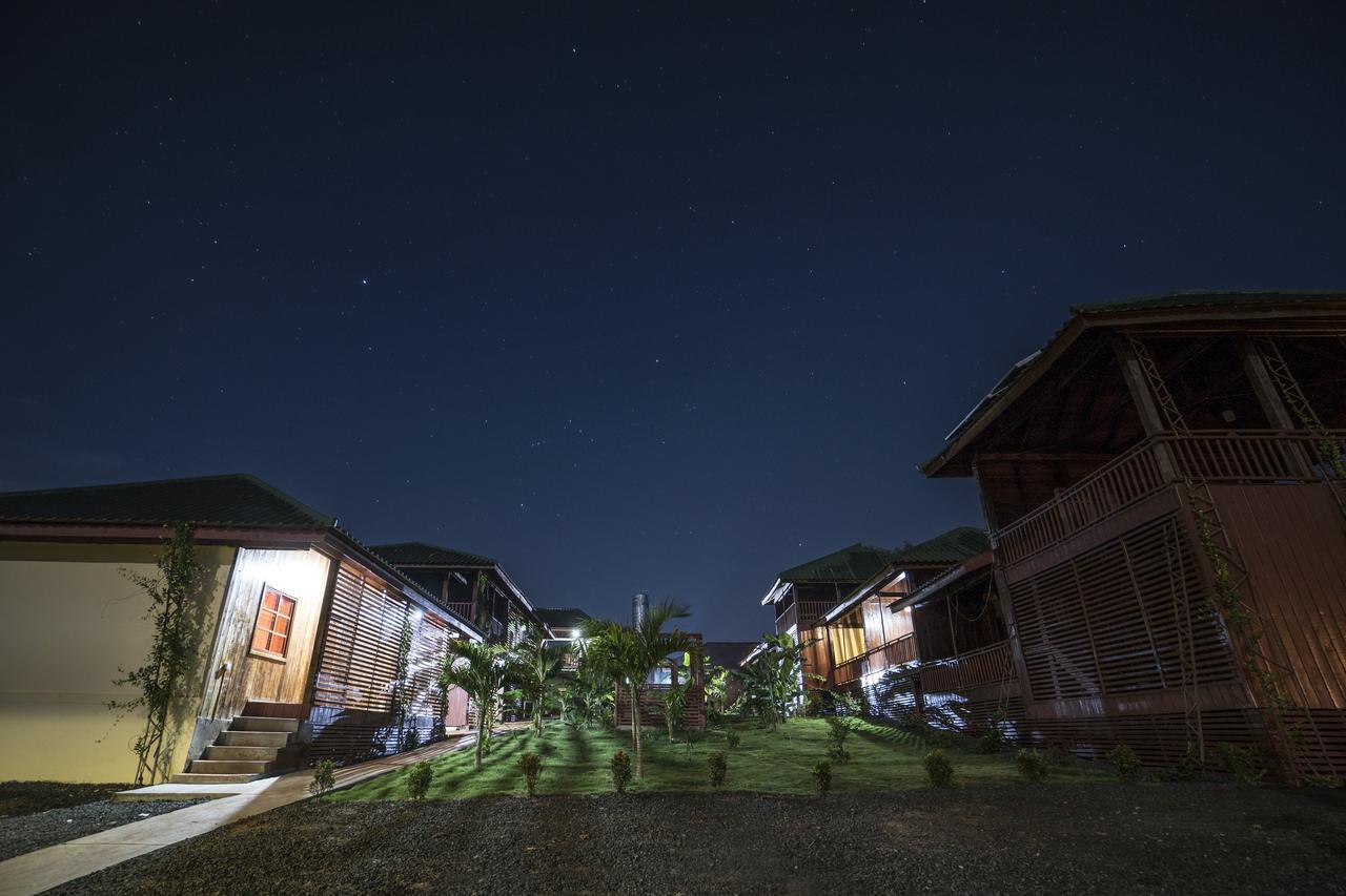 Ratanakiri Paradise Hotel & Restaurant بانلونغ المظهر الخارجي الصورة