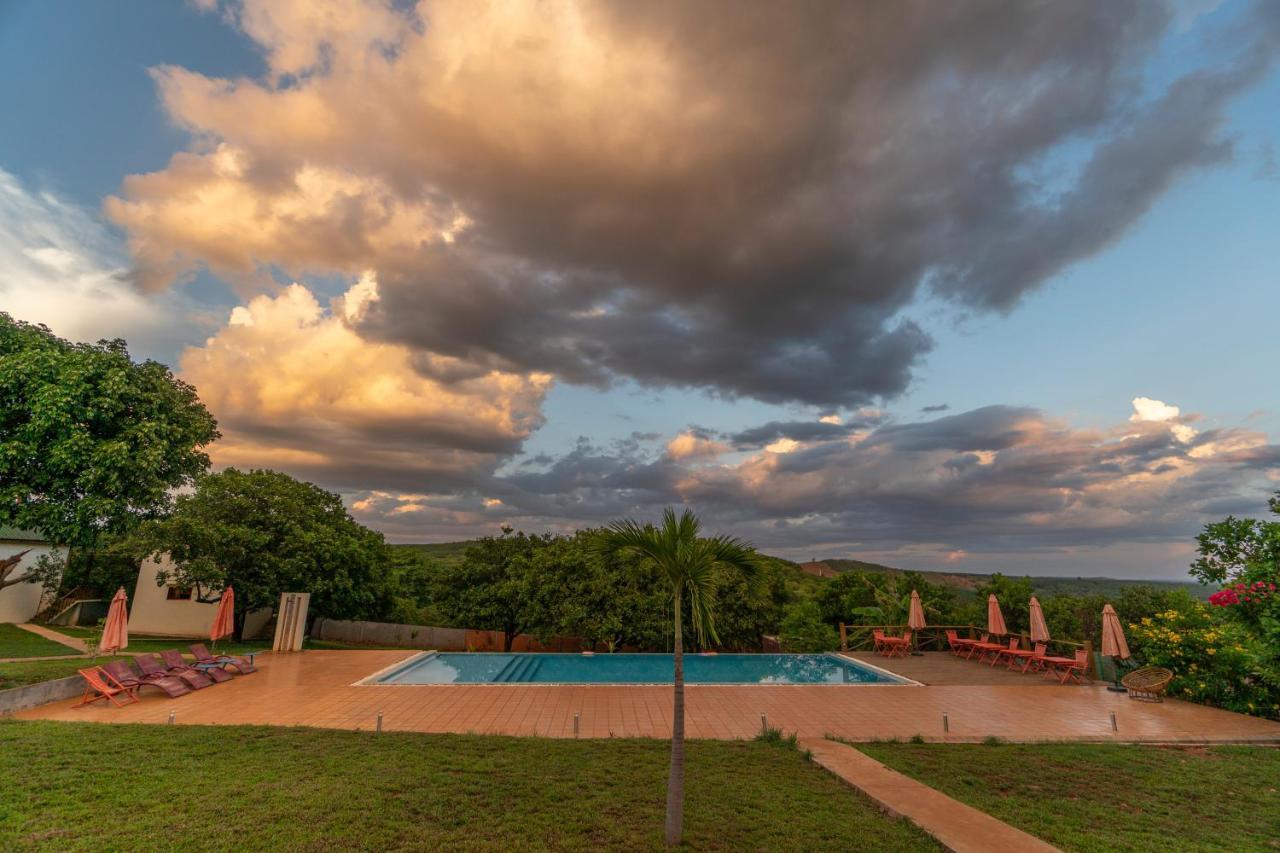 Ratanakiri Paradise Hotel & Restaurant بانلونغ المظهر الخارجي الصورة